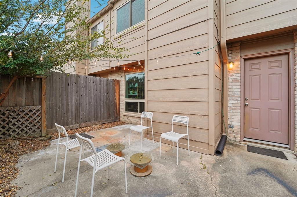 15353 Falmouth Avenue #2, Houston, Texas image 33