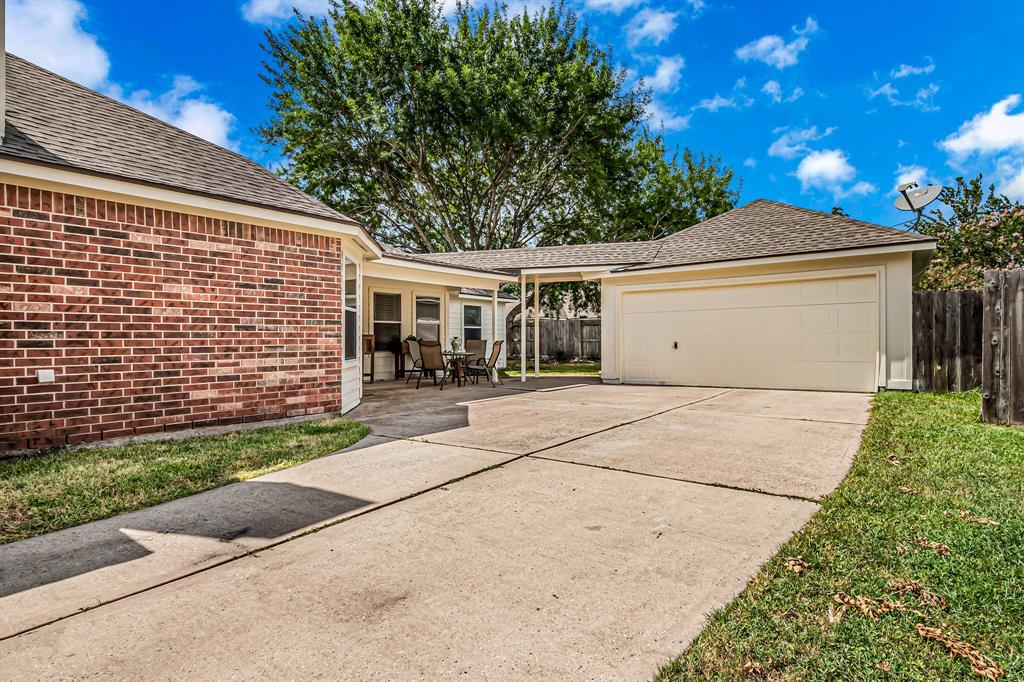 12915 Cascadia Knoll Court, Humble, Texas image 9