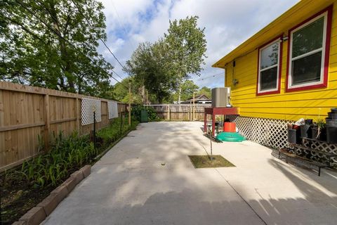 A home in Seabrook