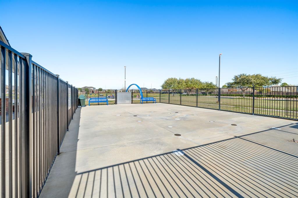 9307 Russeff Field Lane, Rosenberg, Texas image 43