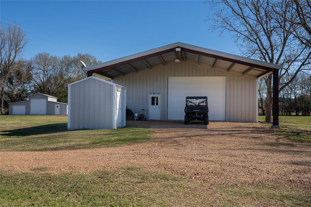 450 Woods Prairie Cemetery Lane, West Point, Texas image 36