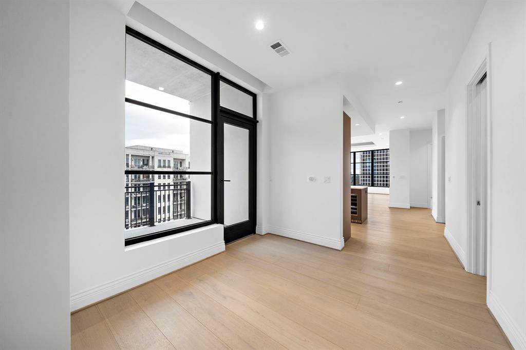 2323 San Felipe Street #803, Houston, Texas image 4