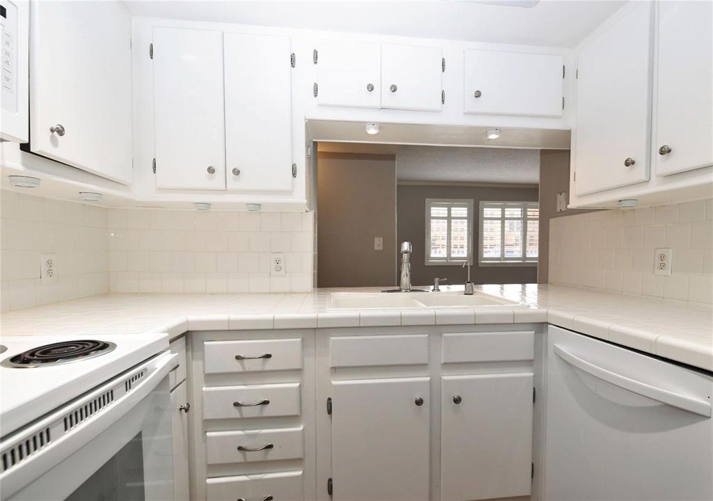 6433 Bayou Glen #6433, Houston, Texas image 3