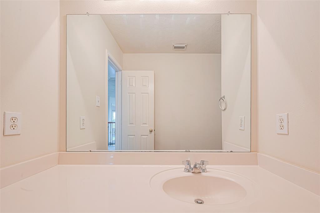 3631 Fiorella Way, Humble, Texas image 27