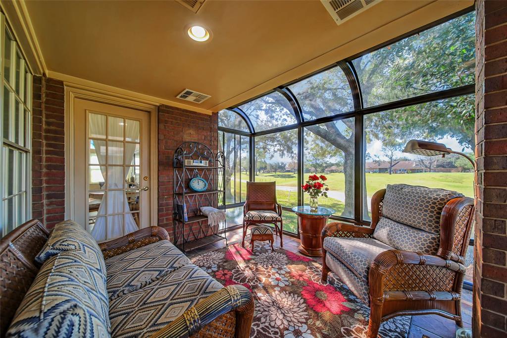 3722 E Peach Hollow Circle, Pearland, Texas image 27