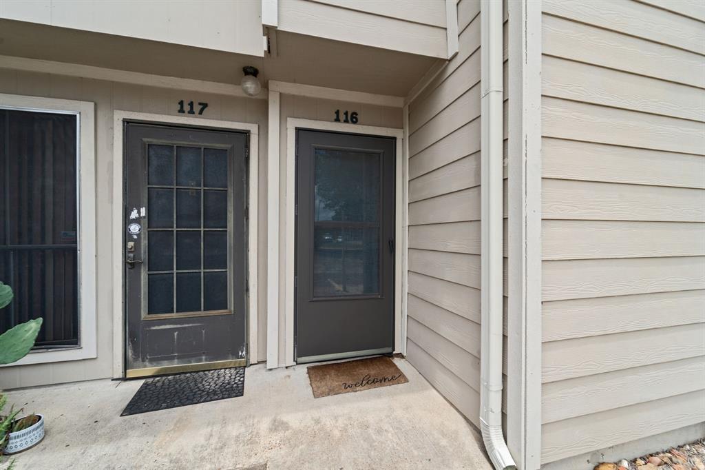 3919 Fairmont Parkway 116