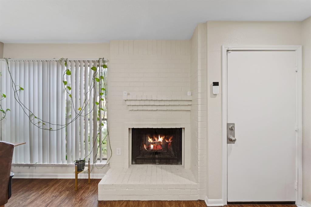 3919 Fairmont Parkway 116