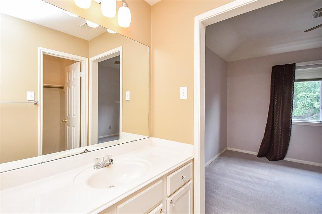 1907 Hickory Hill Court, Sugar Land, Texas image 19