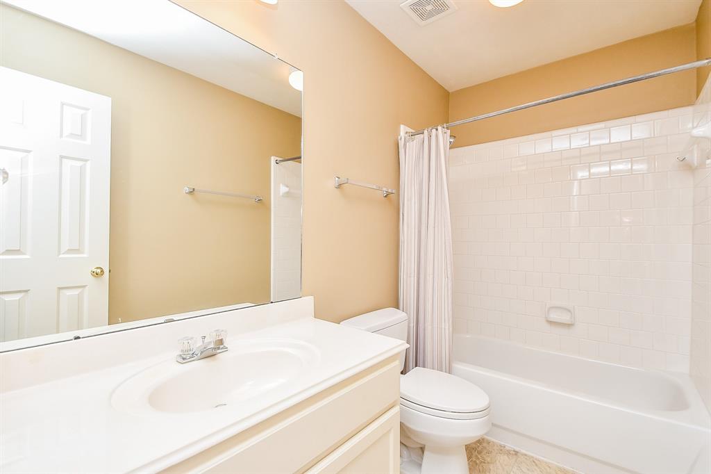 1907 Hickory Hill Court, Sugar Land, Texas image 20