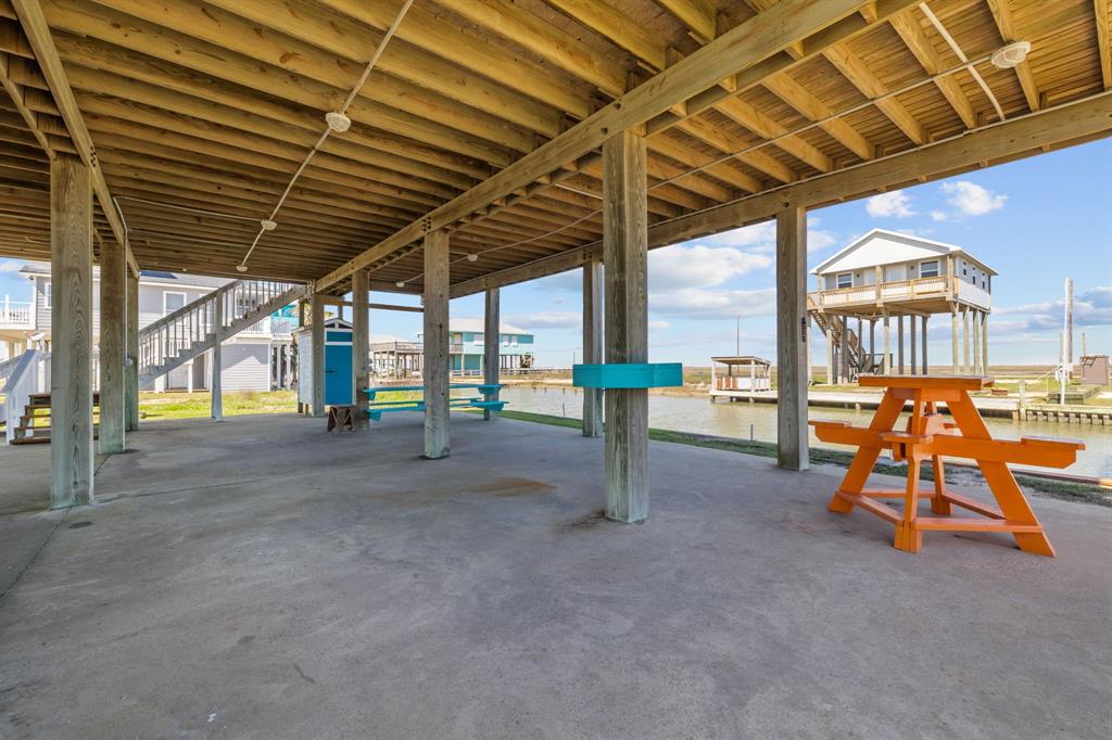522 Dolphin Dr, Freeport, Texas image 8