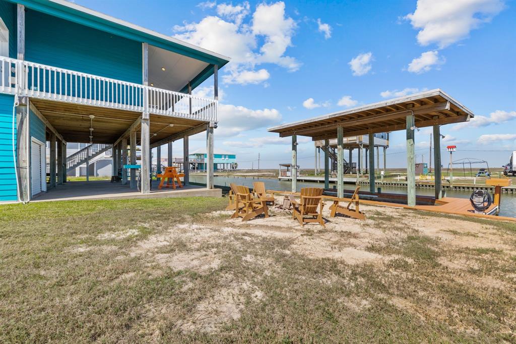 522 Dolphin Dr, Freeport, Texas image 4