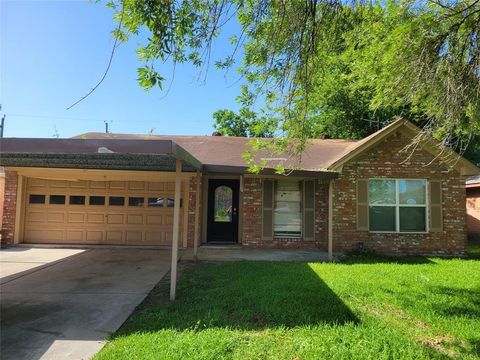 202 Harold Lane Baytown TX 77521