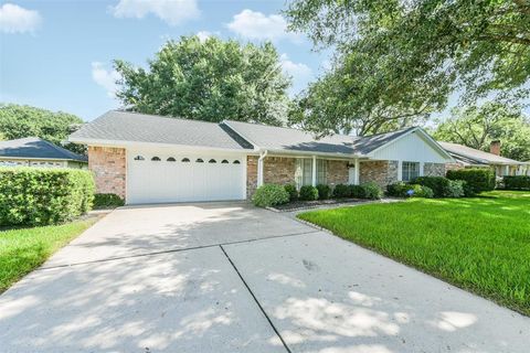 A home in Pearland