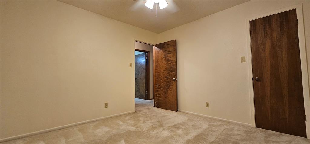 101 Mockingbird Street, Silsbee, Texas image 32