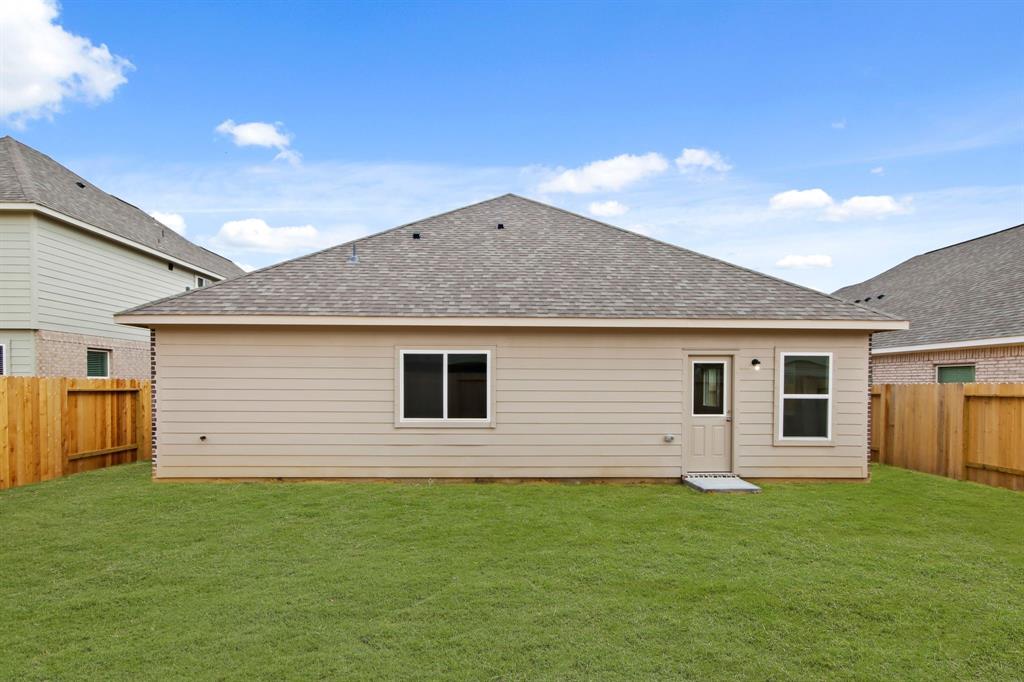 8414 Hunterwyck Lane, Baytown, Texas image 19