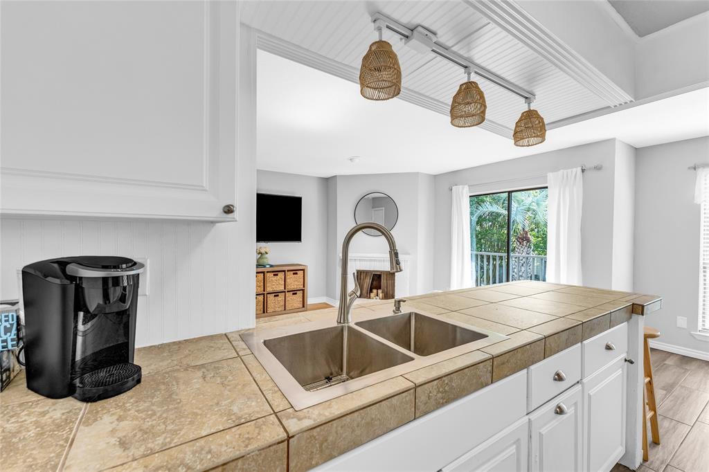 3220 69th Street #K6, Galveston, Texas image 13