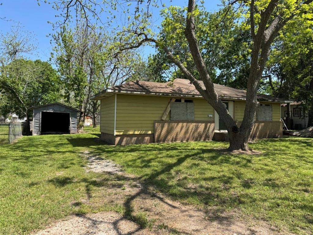 408 Speed Street, Wharton, Texas image 2