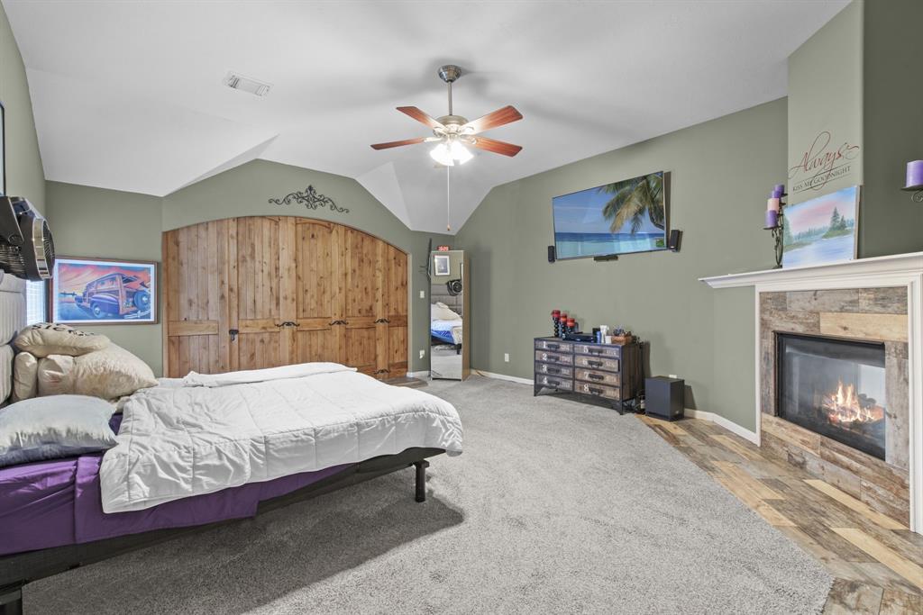 3921 Breezeway Court, Seabrook, Texas image 16