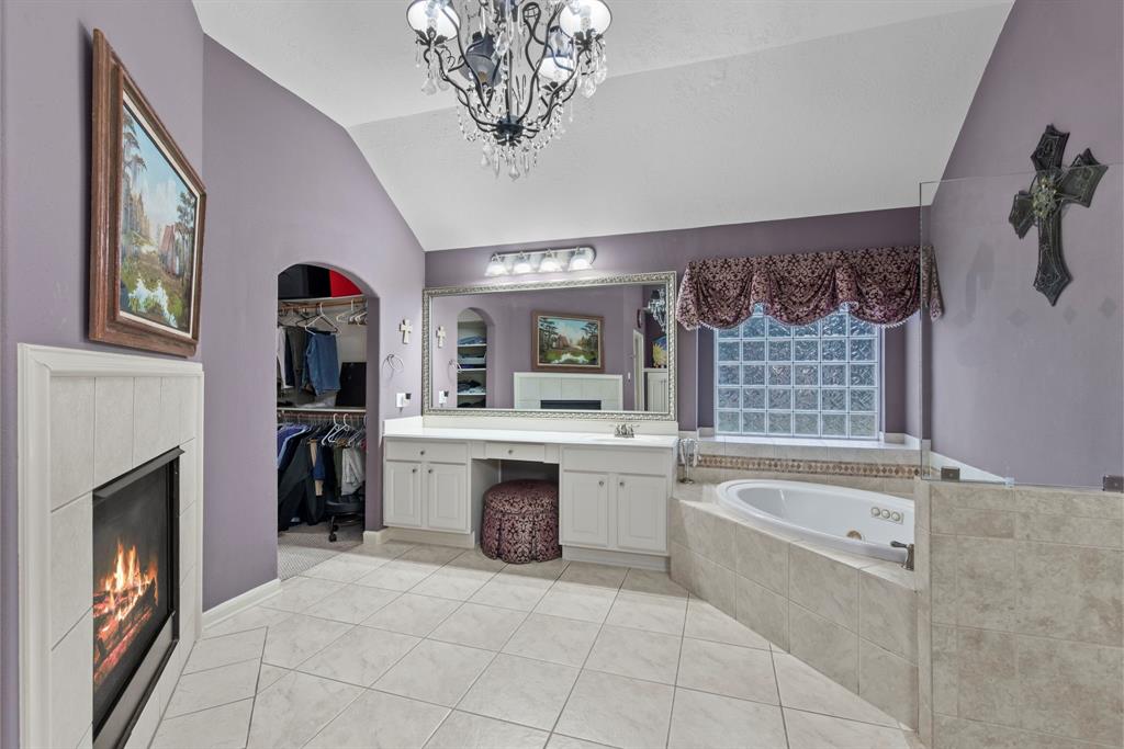 3921 Breezeway Court, Seabrook, Texas image 19