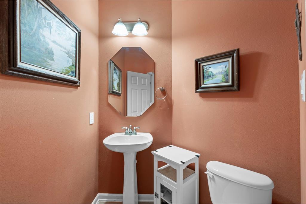 3921 Breezeway Court, Seabrook, Texas image 25