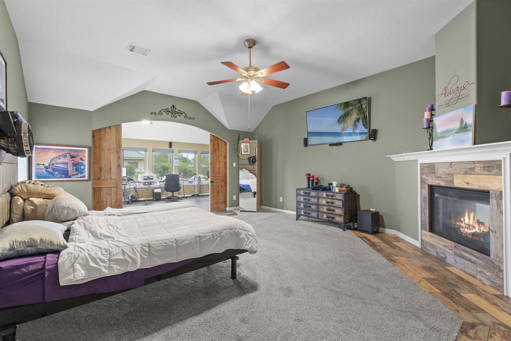 3921 Breezeway Court, Seabrook, Texas image 17