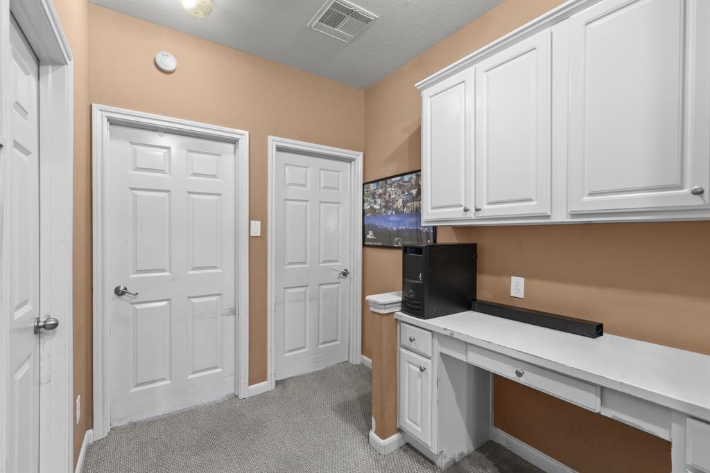 3921 Breezeway Court, Seabrook, Texas image 21