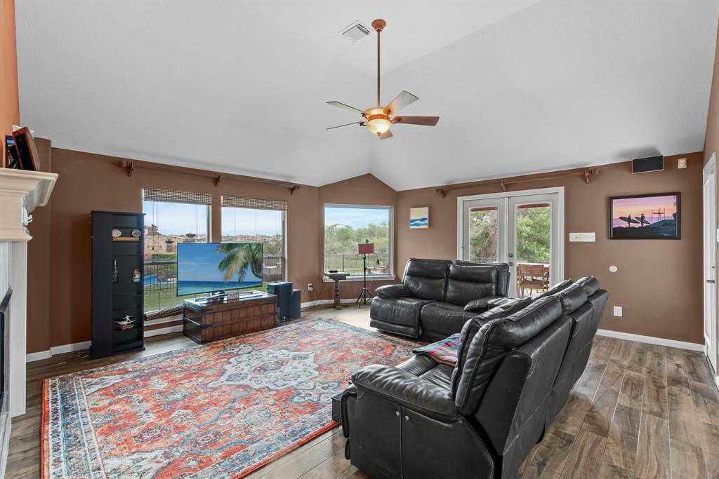 3921 Breezeway Court, Seabrook, Texas image 12