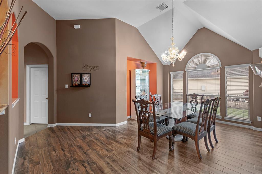 3921 Breezeway Court, Seabrook, Texas image 9