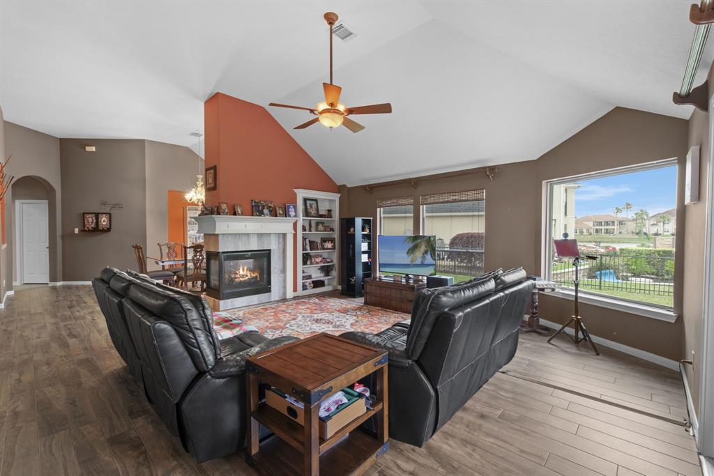 3921 Breezeway Court, Seabrook, Texas image 10