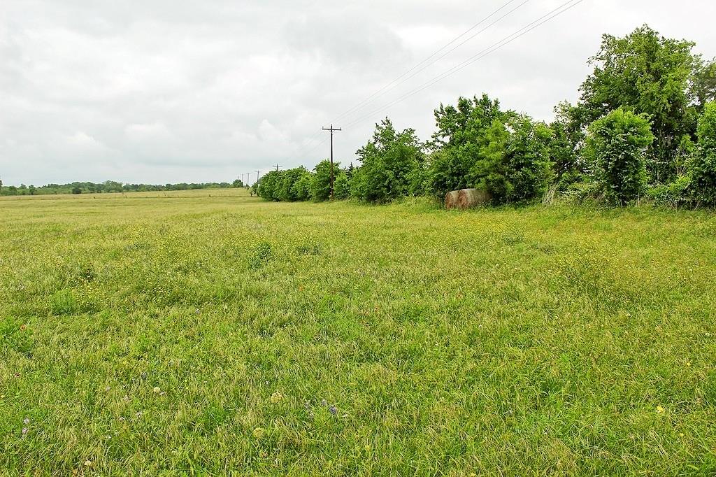 10841 Adamcik Road, Weimar, Texas image 7