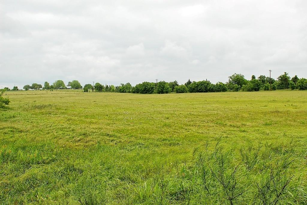 10841 Adamcik Road, Weimar, Texas image 9