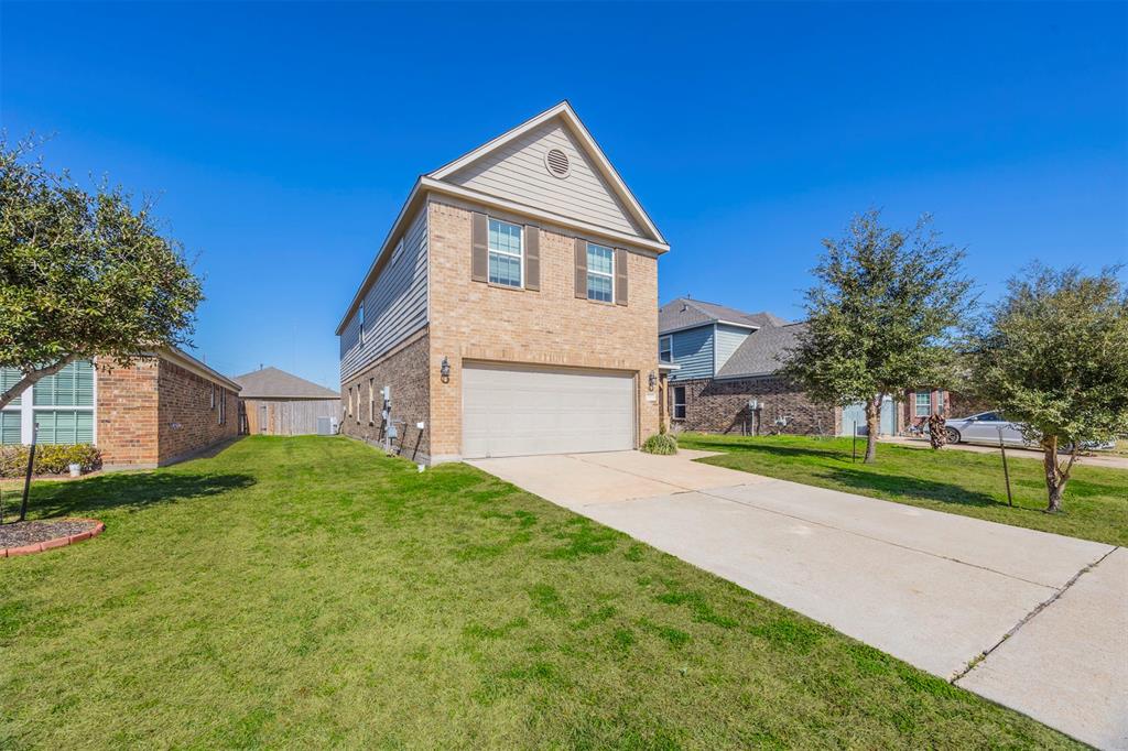 2702 Texas Elm Court, Fresno, Texas image 2