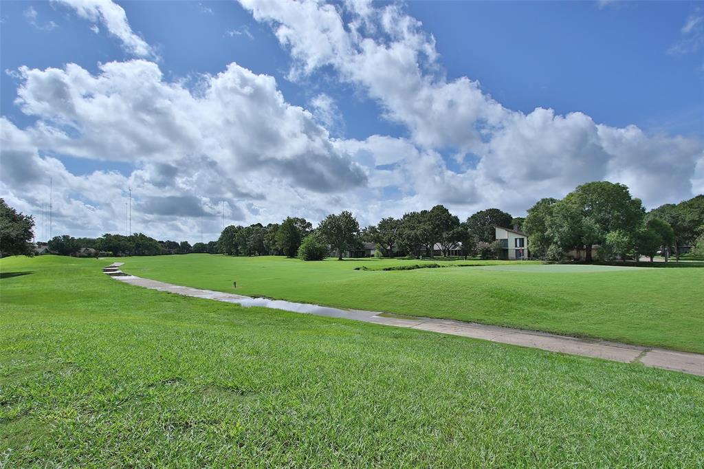 2825 Cambridge Lane, Missouri City, Texas image 16