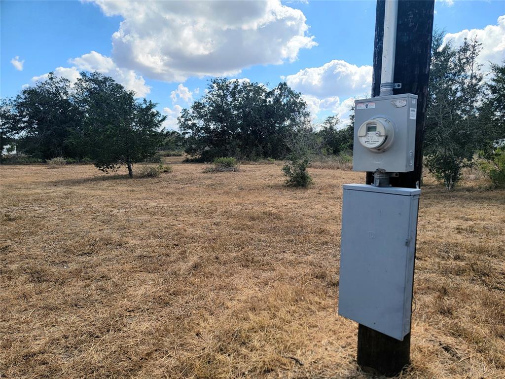 2937 Cr 420, Waelder, Texas image 2