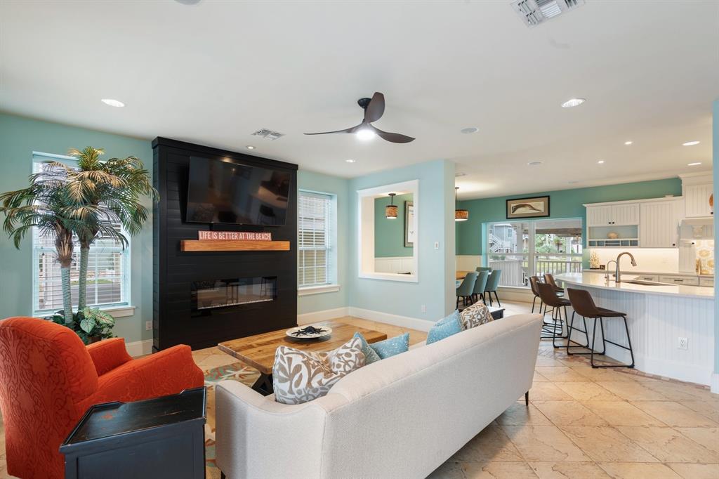 270 Keewaydin Lane