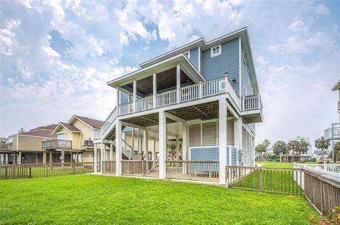 Single Family Residence in Galveston TX 4218 Pelican Lane 1.jpg