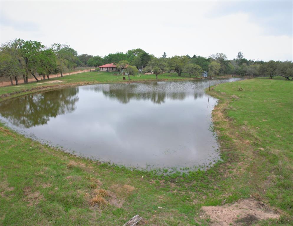 560 County Road 383, Hallettsville, Texas image 3