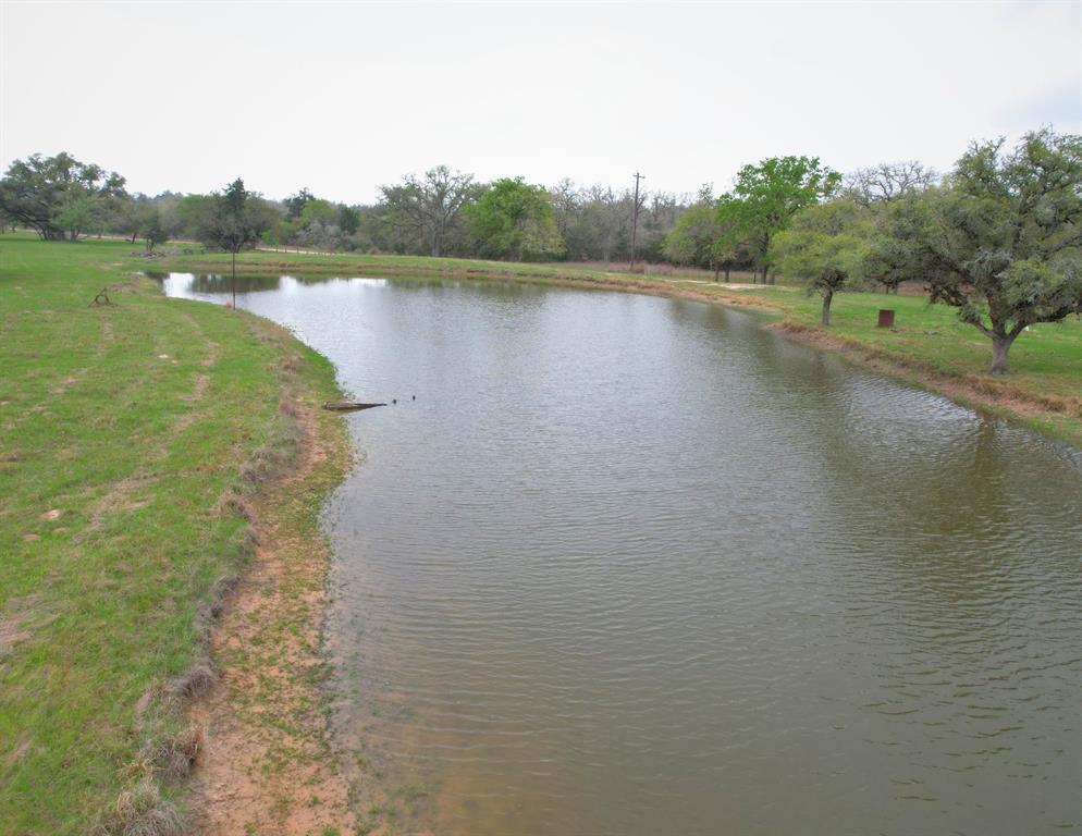 560 County Road 383, Hallettsville, Texas image 39