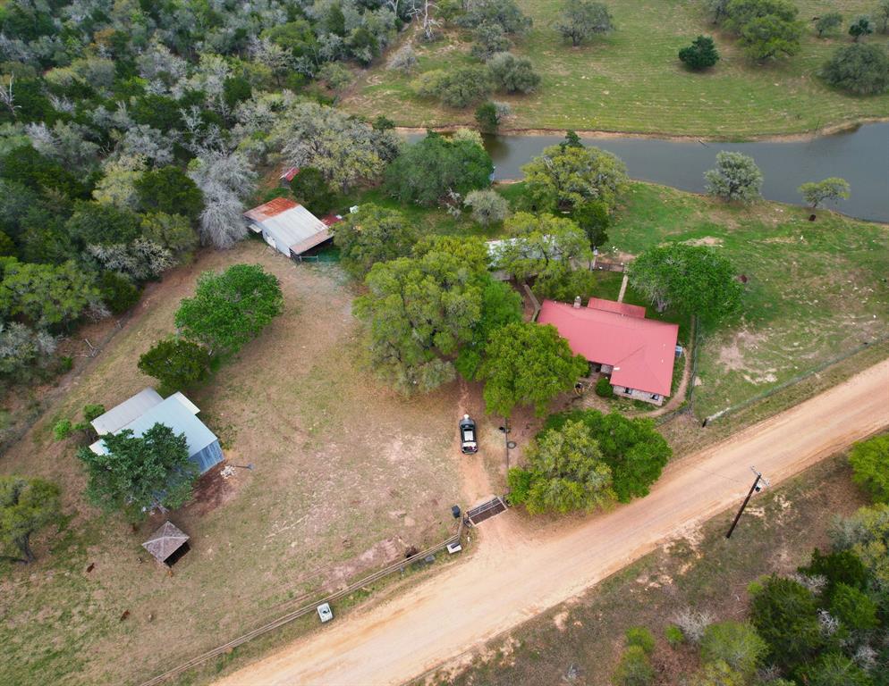 560 County Road 383, Hallettsville, Texas image 35