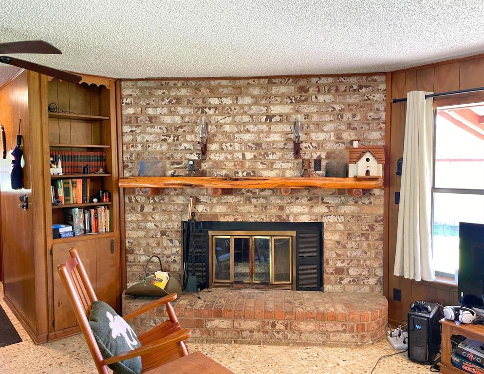 560 County Road 383, Hallettsville, Texas image 13
