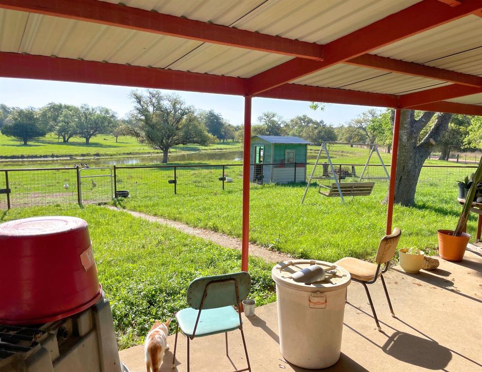 560 County Road 383, Hallettsville, Texas image 27