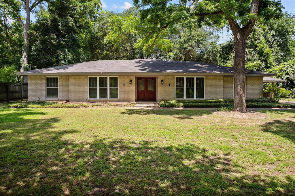 103 N Gordon Drive, Crockett, Texas image 1
