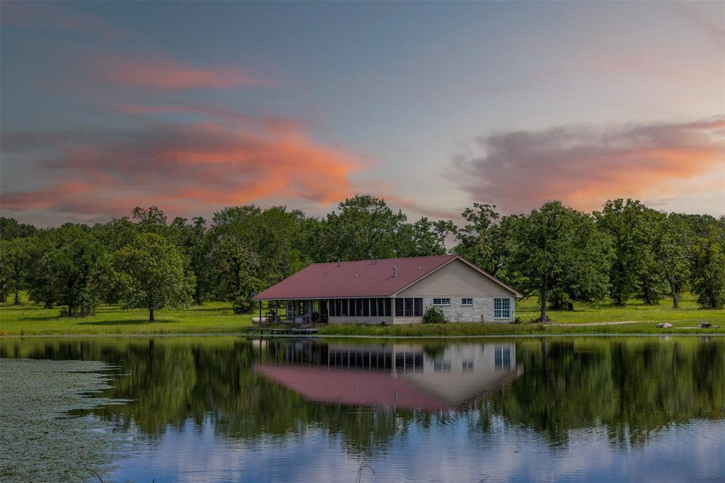200+/- AC Fm-2620, Bedias, Texas image 1