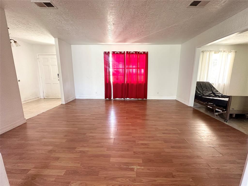 1045 Cook Road, Winnie, Texas image 8