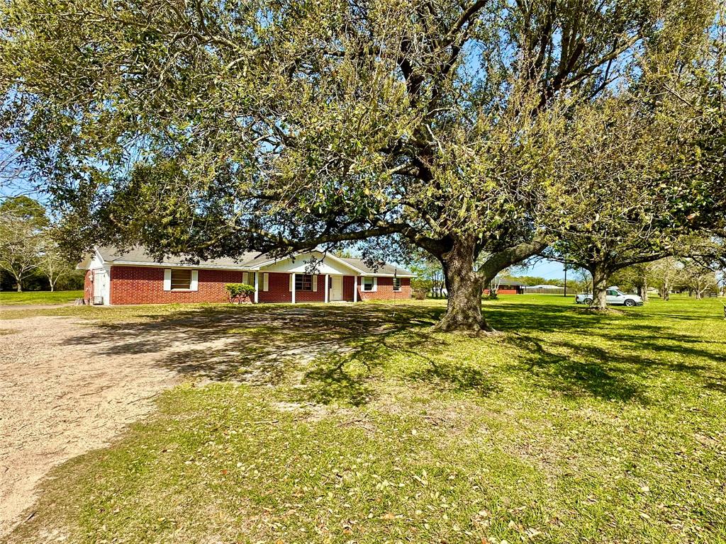 1045 Cook Road, Winnie, Texas image 1