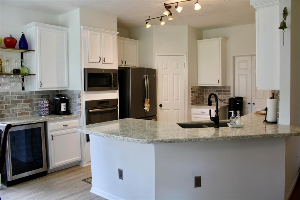 3231 Brinton Trails Lane, Katy, Texas image 9