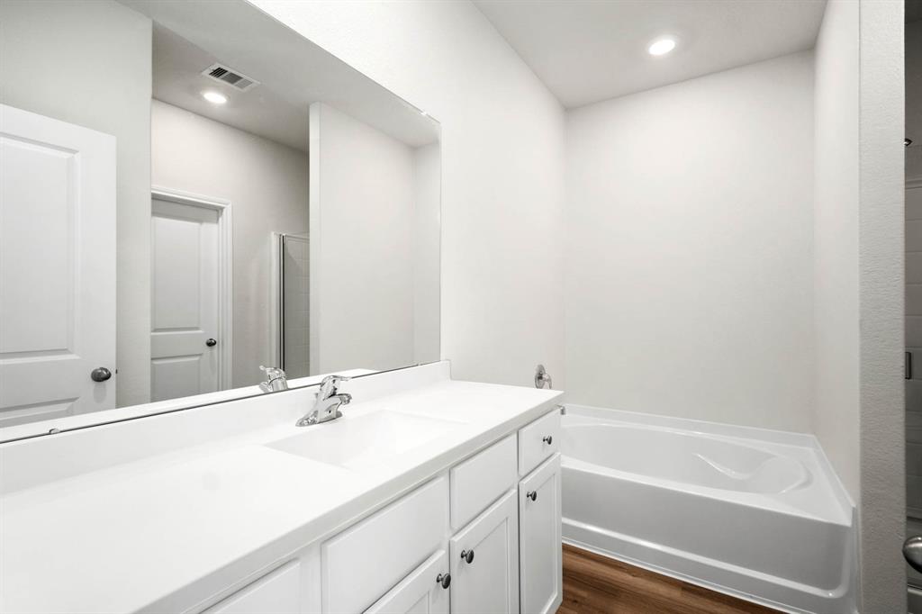 16430 Blossom Grove Drive, Conroe, Texas image 11