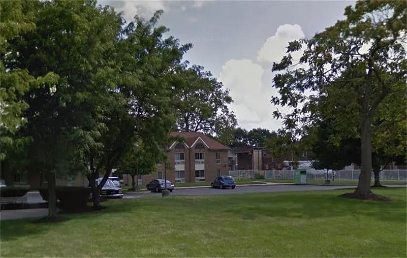 Photo 1 of 9 — 1801 N Broadway Ave, Other, IN 46202