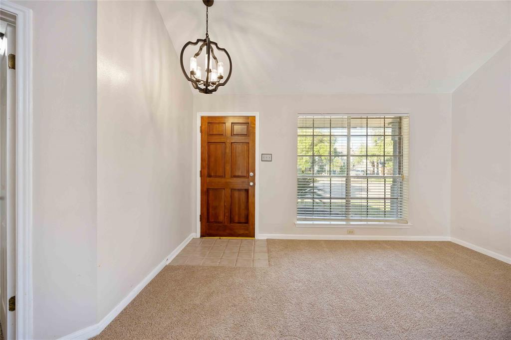 17610 Mill Springs Drive, Spring, Texas image 4