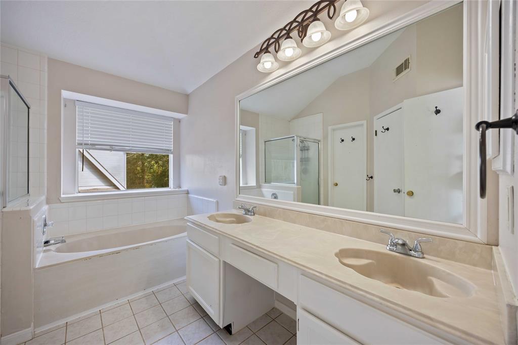 17610 Mill Springs Drive, Spring, Texas image 21